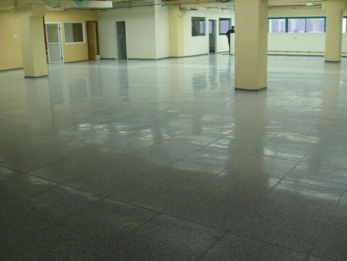 אריחים אנטי סטטיים אריחים אנטי סטטיים