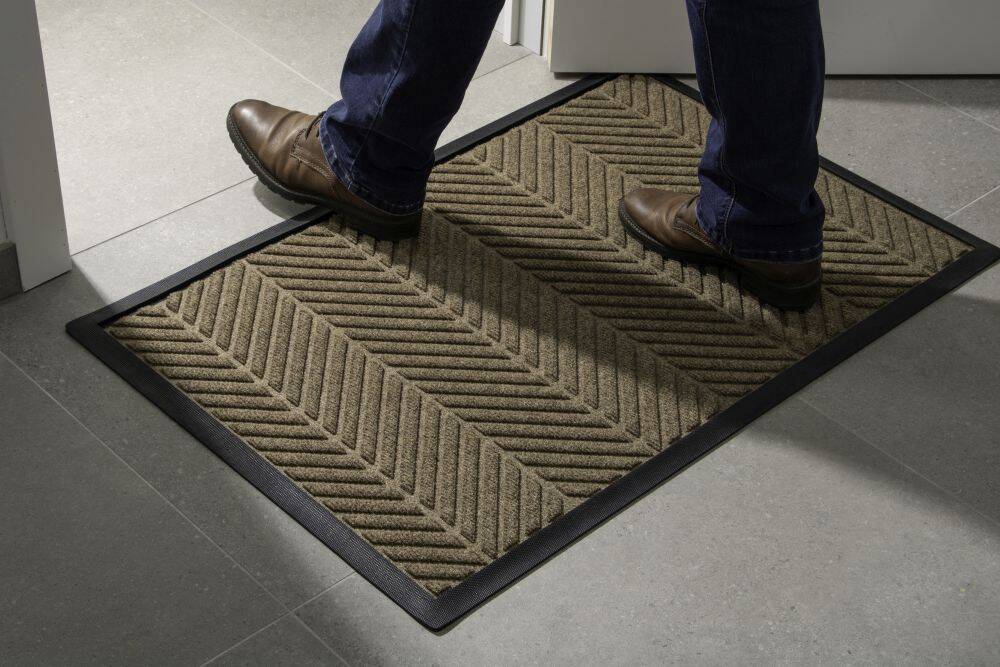 משטחי דריכה לכניסה משטחי דריכה לכניסה