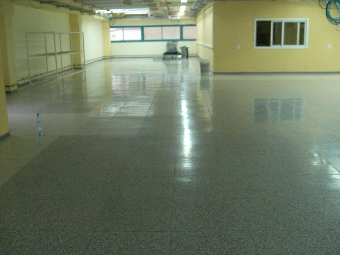 אריחי ריצוף אנטי סטטי מוליך