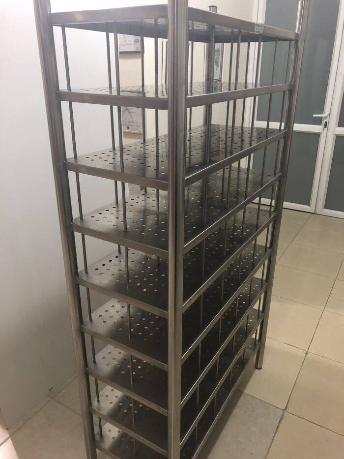 יחידת מידוף לחדרי הלבשה