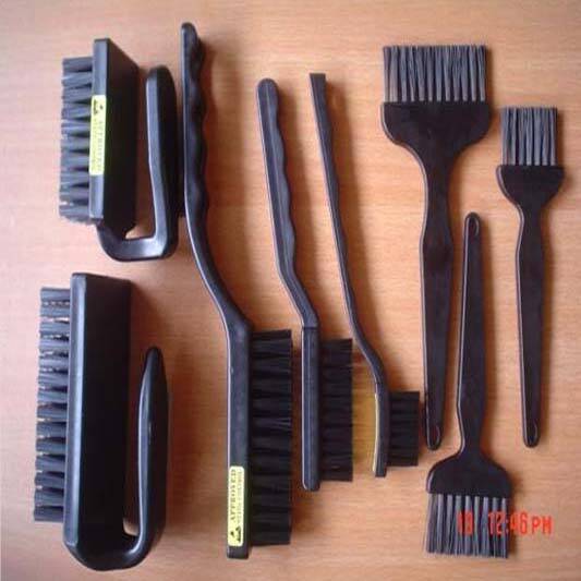 Plastic_brushs-main מברשות פלסטיק