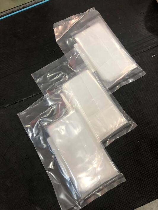 שקיות לחדר נקי