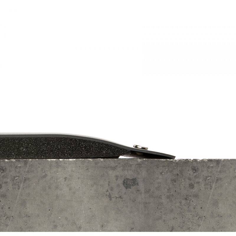 משטח דריכה אנטי סטטי חלק שחור